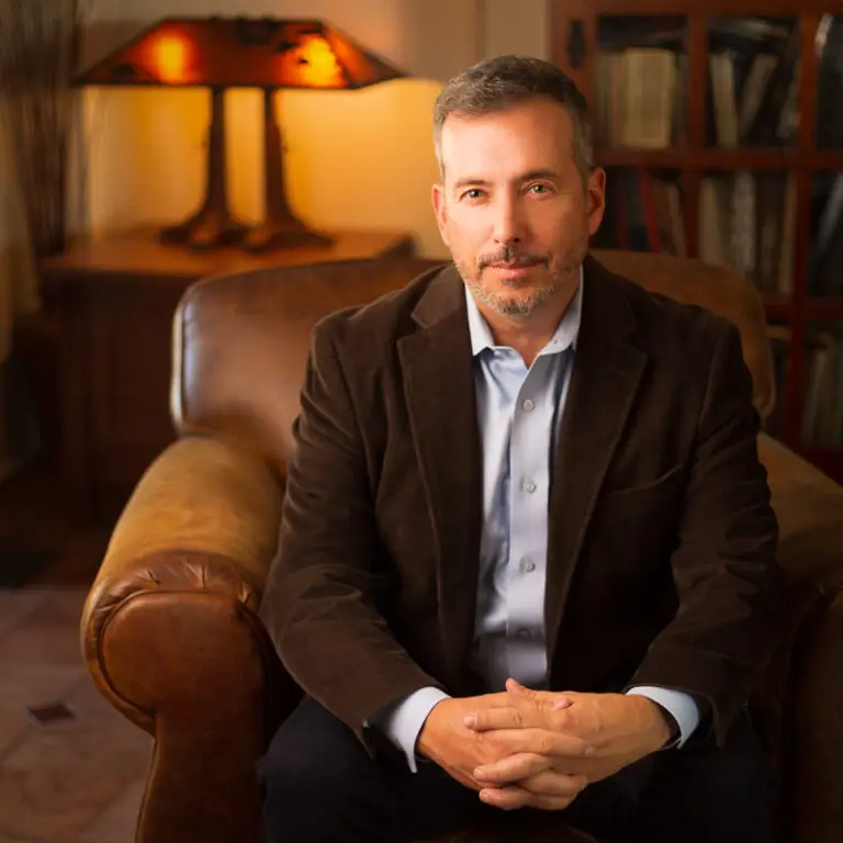 Covers of Hiring Humans and Paint Your Store by Craig Fisher